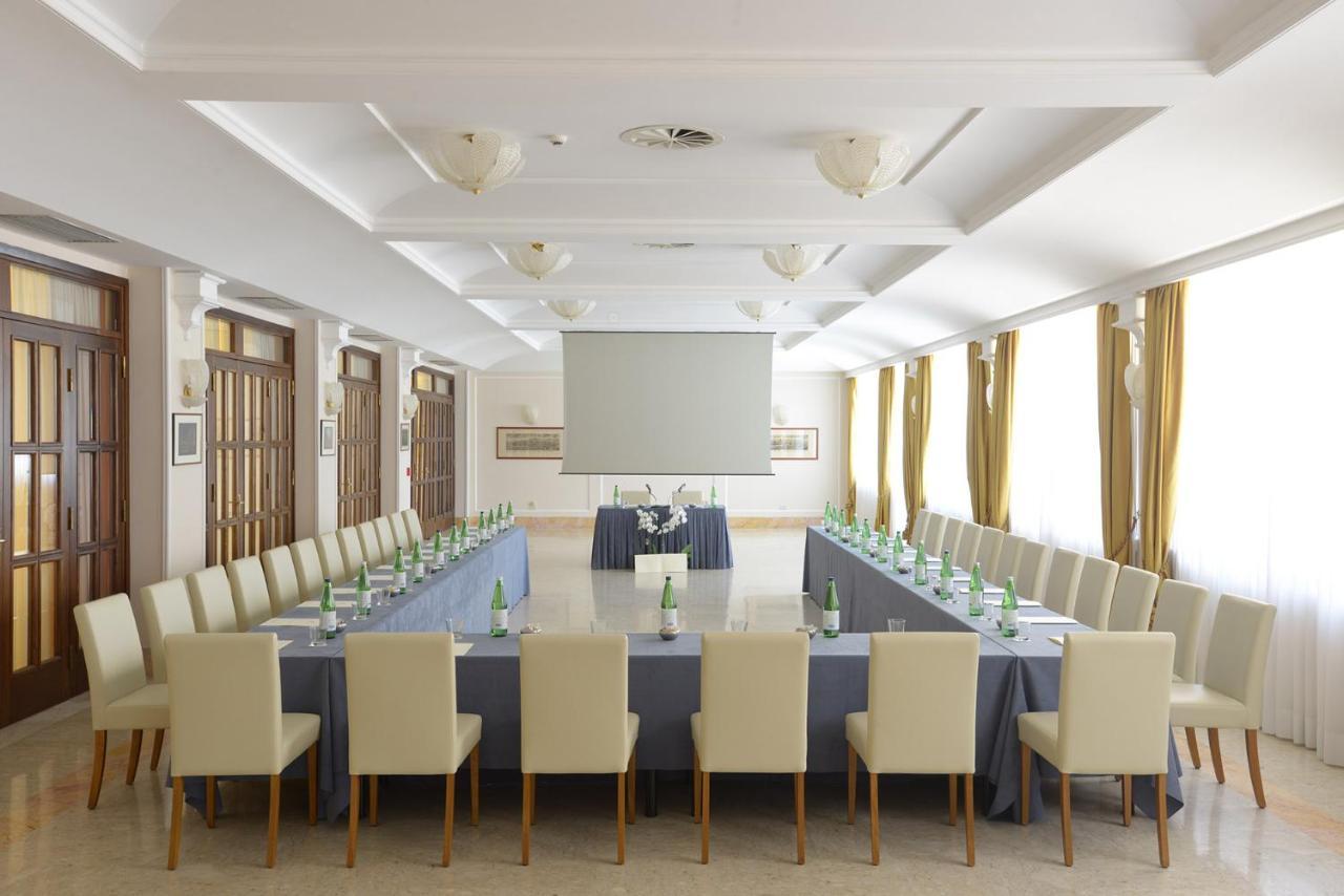 Hotel San Giorgio Фиуджи Екстериор снимка