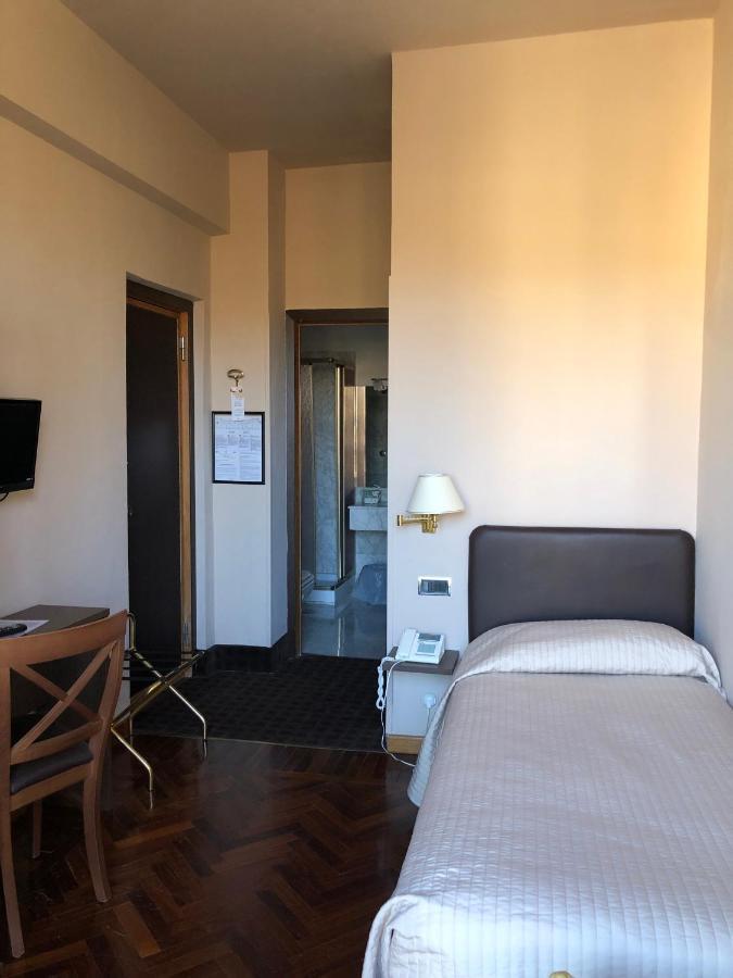 Hotel San Giorgio Фиуджи Екстериор снимка