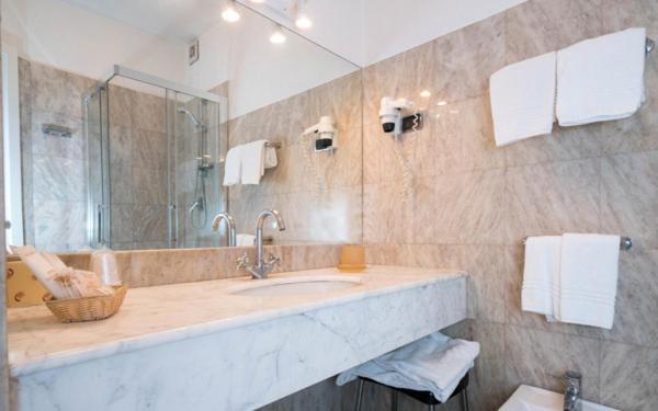 Hotel San Giorgio Фиуджи Екстериор снимка